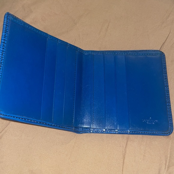 Minor discoloring but in great shape - Picture 3 of 5